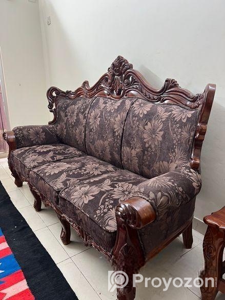 luxurious sofa for sell