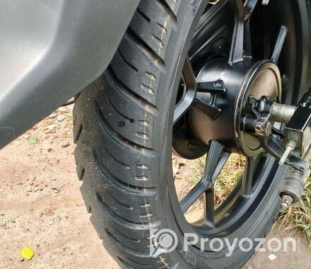 Bajaj Discover 125 Black Red