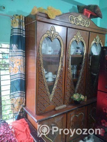 দুই পাল্লার শোকেস বিক্রি