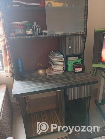 কম্পিউটার ডেস্ক বুক সেল্ফ সহ