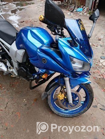 Yamaha Fazer . 2011