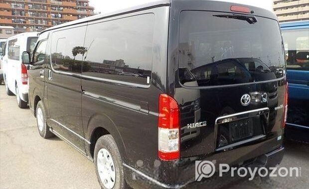 Toyota Hiace SUPER GL 2023