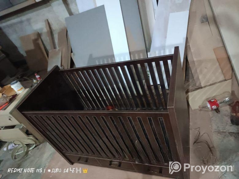 Brand new factory made baby cot Material