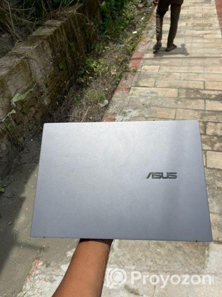 Asus Zenbook 14 Oled display