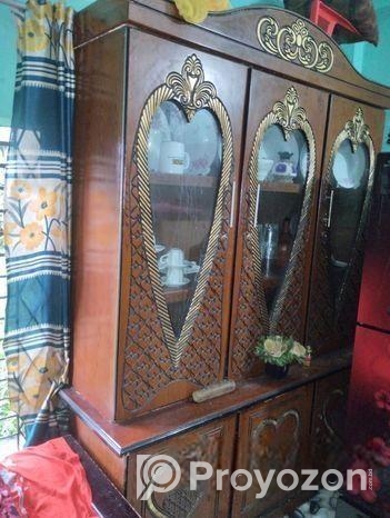 দুই পাল্লার শোকেস বিক্রি