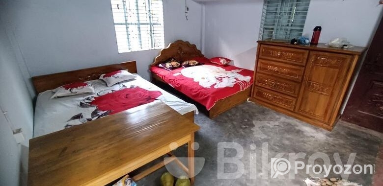দুইটা বিগ সাইজ খাট একটা ওয়ারড্রব টেবিল
