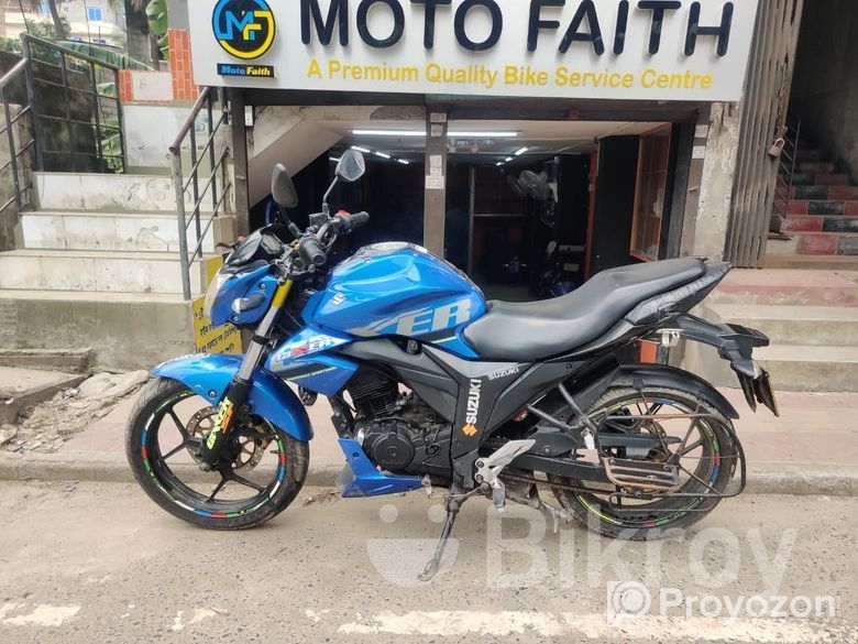 Suzuki Gixxer Double Disk 2017