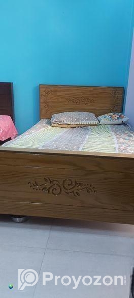 “প্রায় নতুন মালয়েশিয়ান বোর্ডের খাট বিক্রি