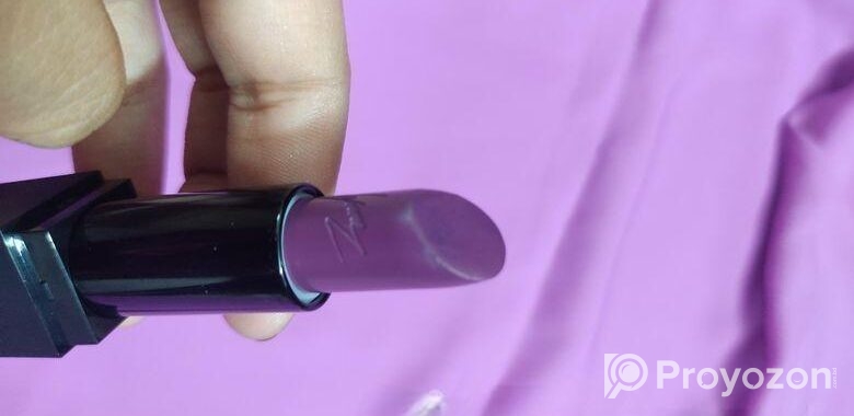Morphe x Nyane Lipstick
