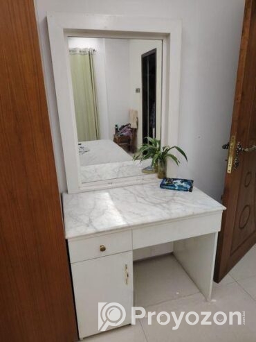 Hollywood Dressing Table