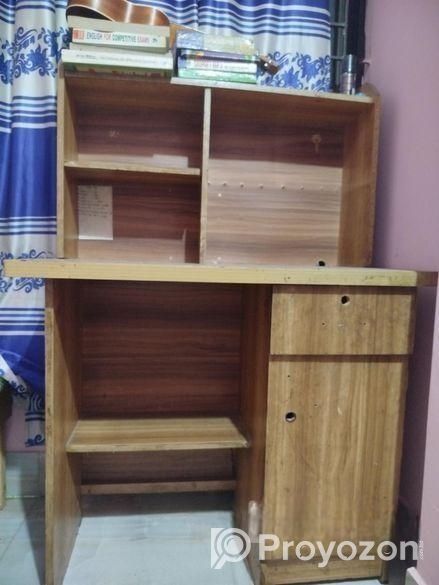 একটি পড়ার টেবিল, চেয়ার, দুইটি সেমি ডাবল খাট comboo