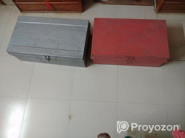 Trunk for sell Post
