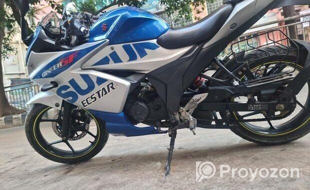 Suzuki Gixxer SF . 2021