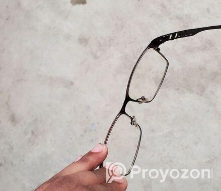Japan design beta-titanium glasses
