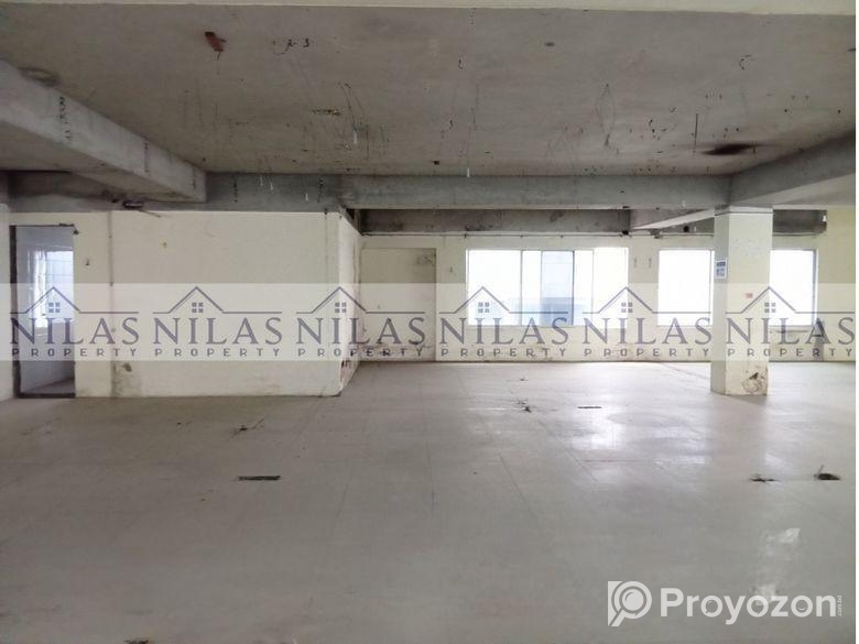 1st Floor 5000 & 10000 Sft Commercial Space