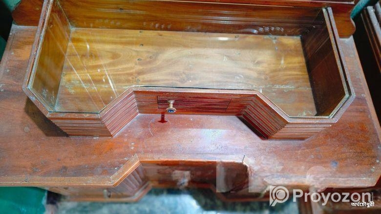 কাঁঠাল কাট এর এই ড্রেসিং টেবিল টি বিক্রি করা হবে