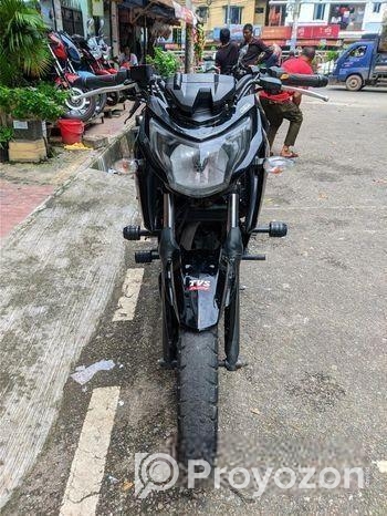 TVS Apache RTR 160 4v 2021