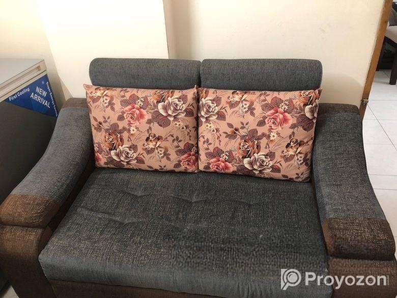 Sofa comfortable (2 seater)