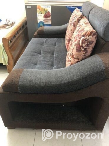 Sofa comfortable (2 seater)
