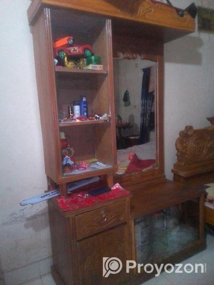 সেগুন কাঠের ভালো মানের ড্রেসিং টেবিল