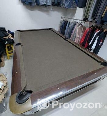 8 feet pool table