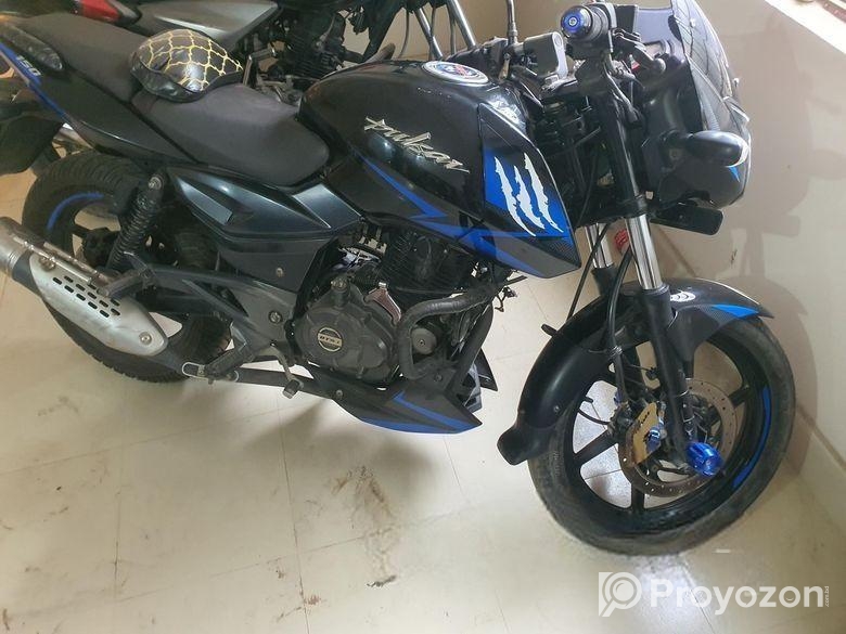 Bajaj Pulsar 150 . 2020