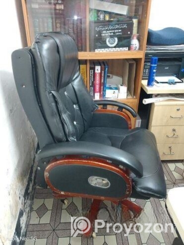 Boss Easy Chair Fresh