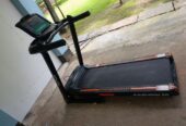 OMA Motorized treadmill