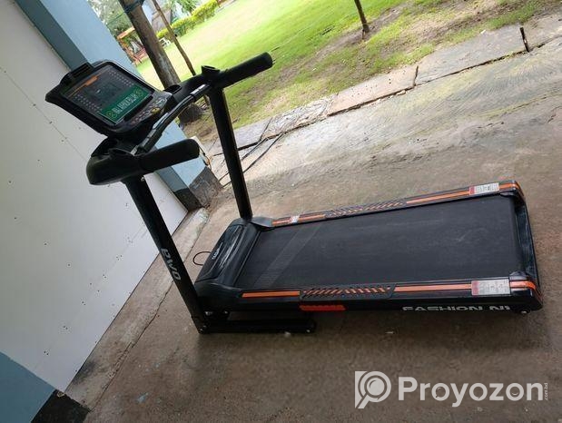 OMA Motorized treadmill