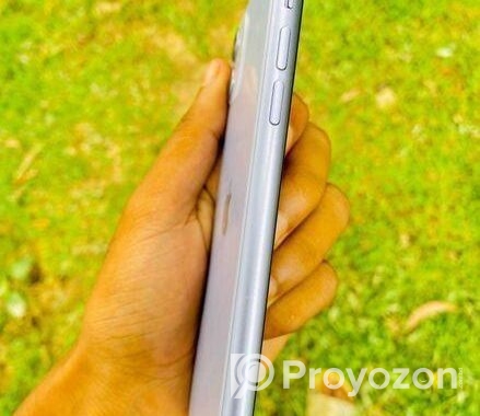 Apple iPhone 11 ব্যবহৃত (Used)