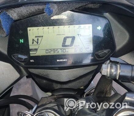 Suzuki Gixxer SF . 2021