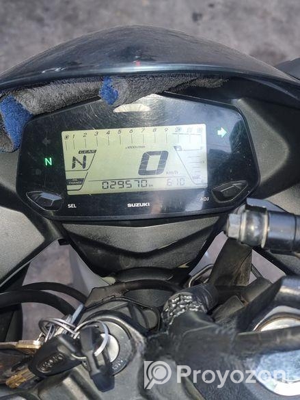 Suzuki Gixxer SF . 2021