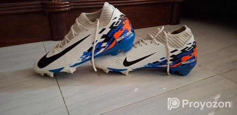 Nike Mercurial Boot