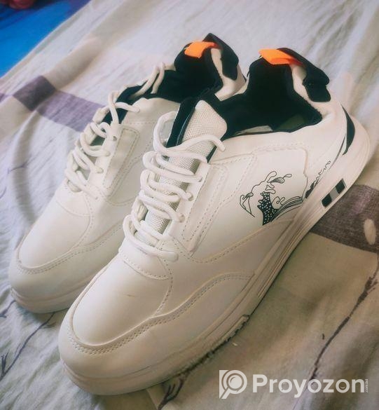 Bata original snickers