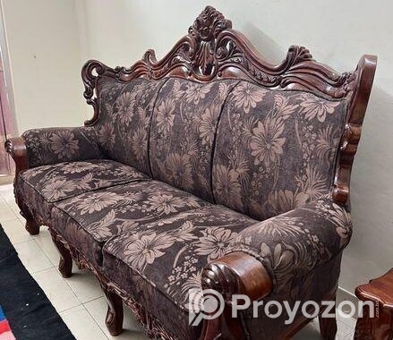 luxurious sofa for sell