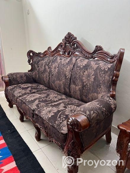 luxurious sofa for sell