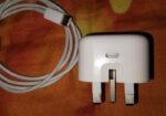 IPHONE original 20W charger