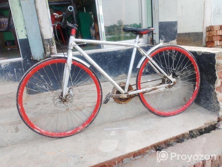 চিকন চাকার রেসিং সাইকেল