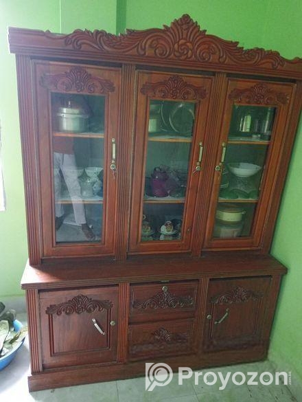 শোকেস বিক্রি হবে