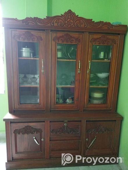 শোকেস বিক্রি হবে