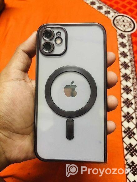 Apple iPhone 11 . (Used)