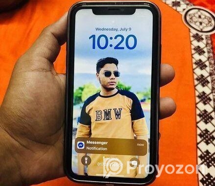 Apple iPhone 11 . (Used)