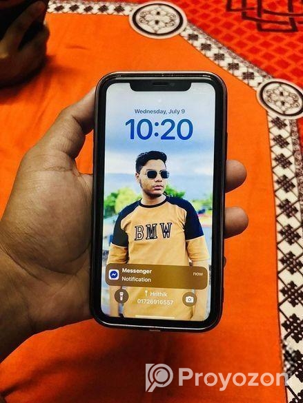 Apple iPhone 11 . (Used)