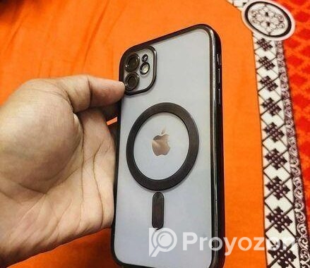 Apple iPhone 11 . (Used)