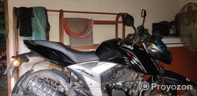 TVS Apache RTR 160 . 2022