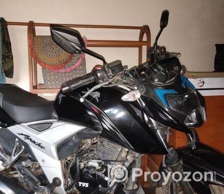 TVS Apache RTR 160 . 2022