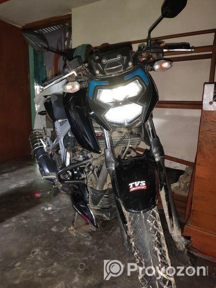 TVS Apache RTR 160 . 2022