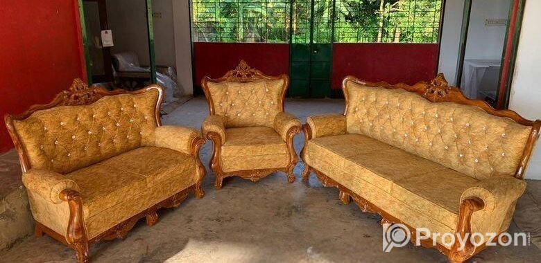 Victoria sofa Sell Post