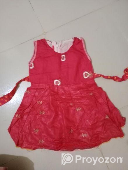 ছোট মেয়ে বাচ্ছার জামা বিক্রি হবে