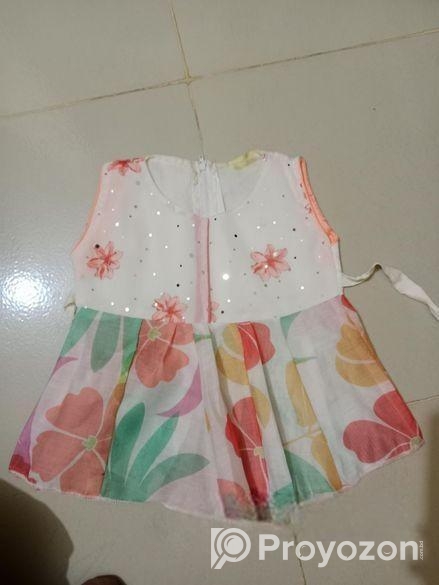 ছোট মেয়ে বাচ্ছার জামা বিক্রি হবে